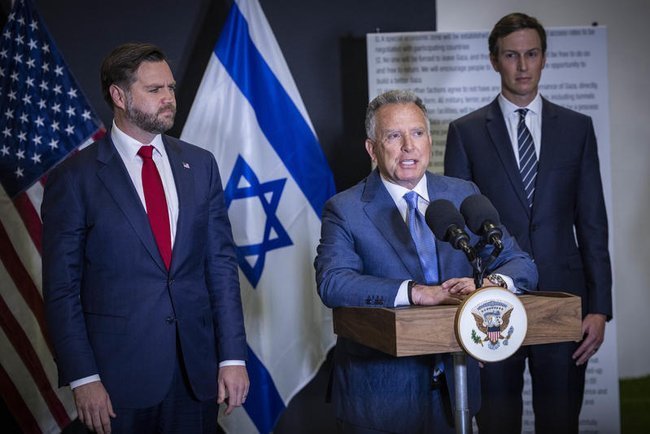 Дж. Д. Вэнс, Стив Уиткофф, Джаред Кушнер