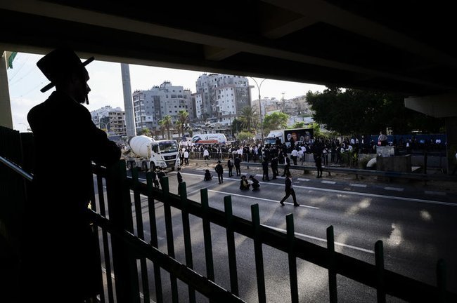 Силуэт ортодоксального еврея