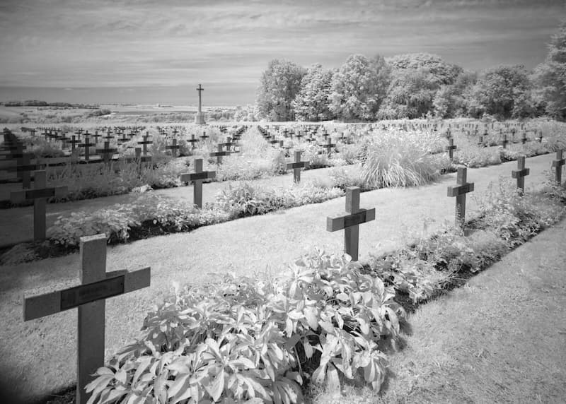 Место битвы при Сомме. Инфракрасное фото Арсена Ревазова.