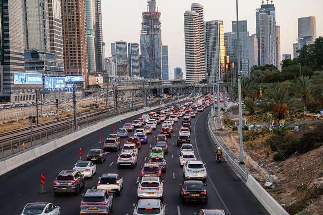 Пробки на шоссе Аялон.