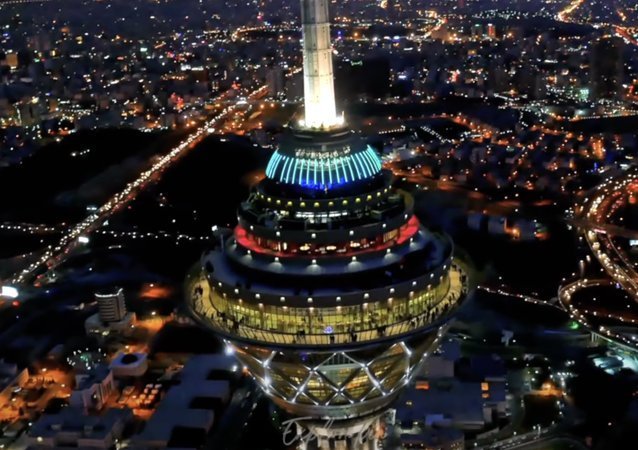 Вид на ночной Тегеран