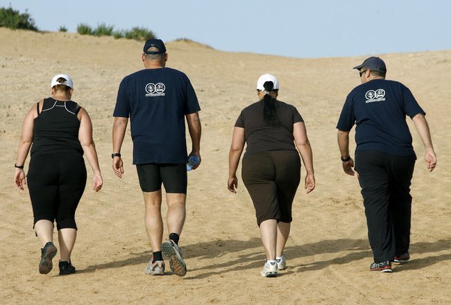 Занятия спортом для людей с лишним весом.