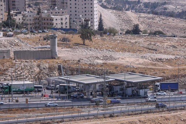 Один из КПП на въезде в Иерусалим.