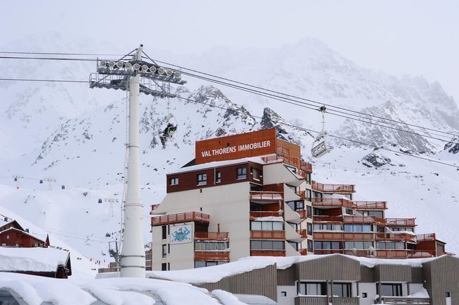 Горнолыжный курорт в Альпах.