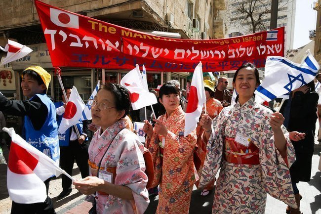 Шествие активистов движения «Макуя» в Иерусалиме.