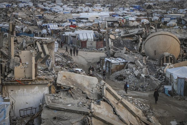 Вид на разрушения в городе Газа