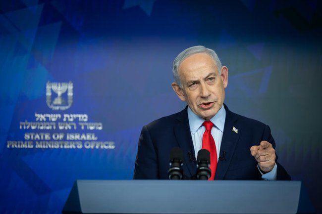 Биньямин Нетаниягу во время пресс-конференции 27 января
