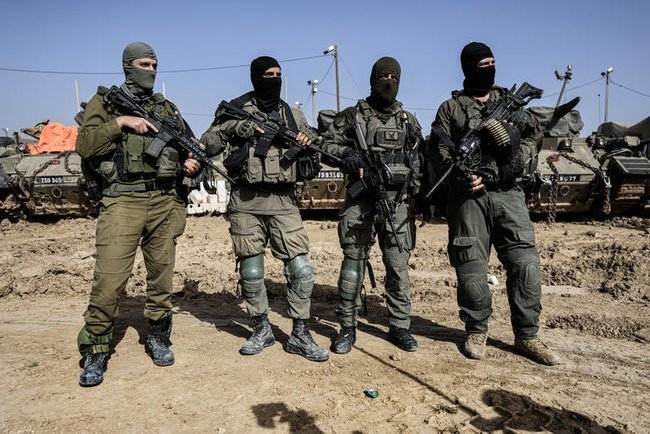 Резервисты бригады «Александрони», участвовавшие в операции по поиску тела Рана Гвили.