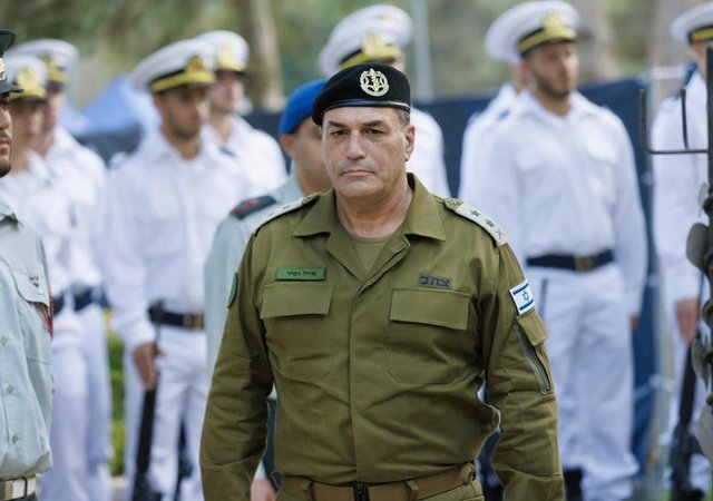 Начальник Генштаба Армии обороны Израиля Эяль Замир