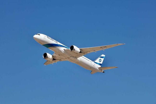 Самолет El Al в небе