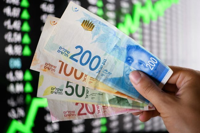 Израильские шекели.