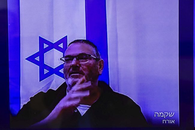 Бецалель Зини дает показания в суде Беэр-Шевы.