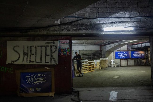 Ворота в бомбоубежище под Таханой мерказит