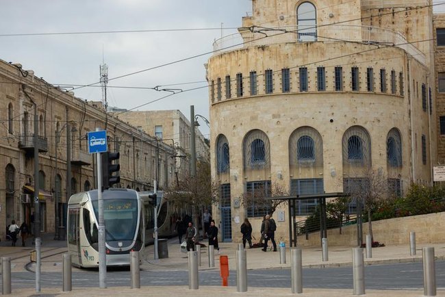 Вид на комплекс зданий иерусалимской мэрии.