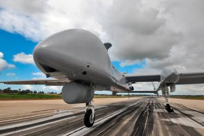 Беспилотный летательный аппарат Heron-1.