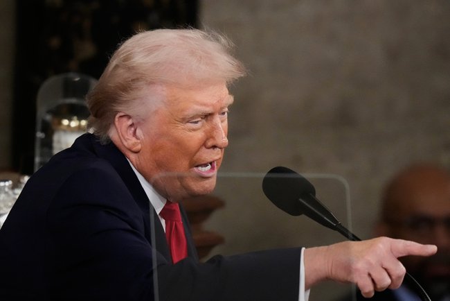 Дональд Трамп во время обращения к нации.