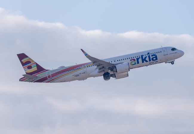 Самолет авиакомпании Arkia в аэропорту Бен-Гурион