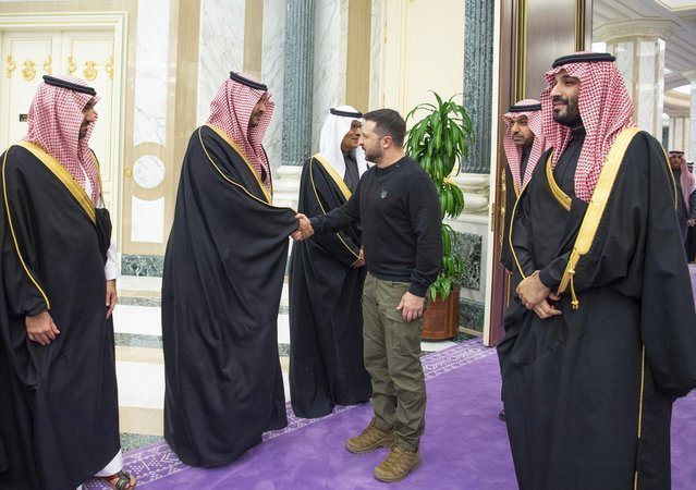 Владимир Зеленский в Саудовской Аравии.