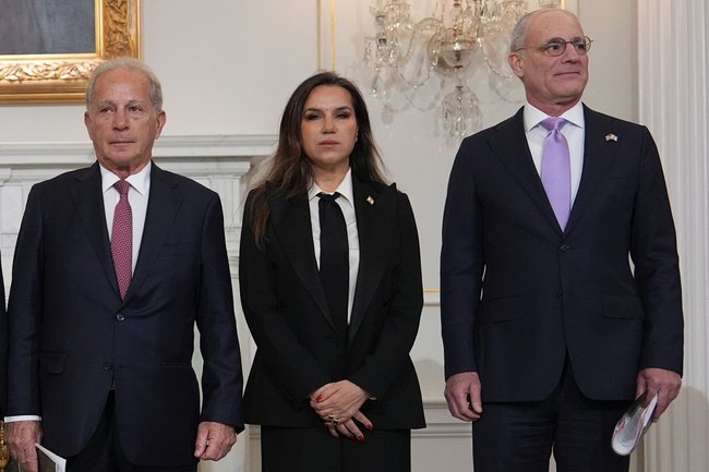 Послы Израиля и Ливана вместе с американскими посредниками перед переговорами в Вашингтоне