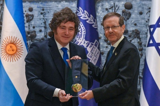 Президент Израиля Ицхак Герцог и президент Аргентины Хавьер Милей