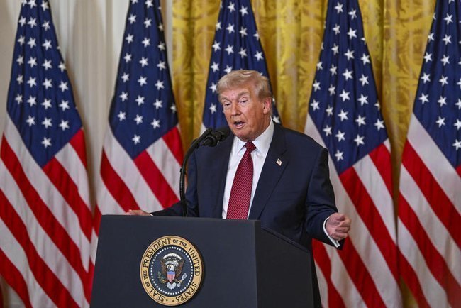Президент США Дональд Трамп в Белом доме в Вашингтоне