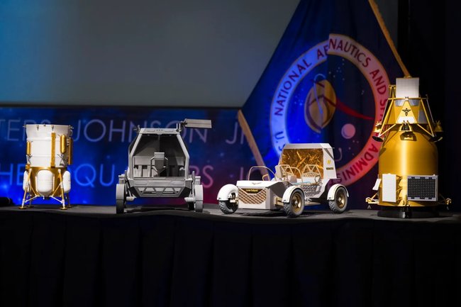 Лунный посадочный модуль Blue Origin Mark 1, пилотируемый ровер Astrolab, ровер Lunar Outpost Pegasus, орбитальный аппарат Firefly Elytra Dark