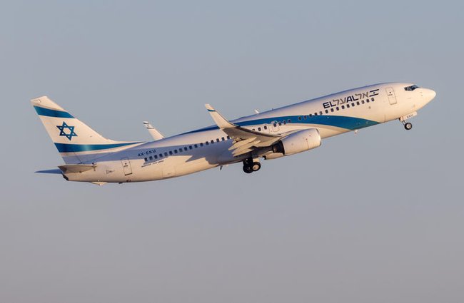 Самолет El Al в небе