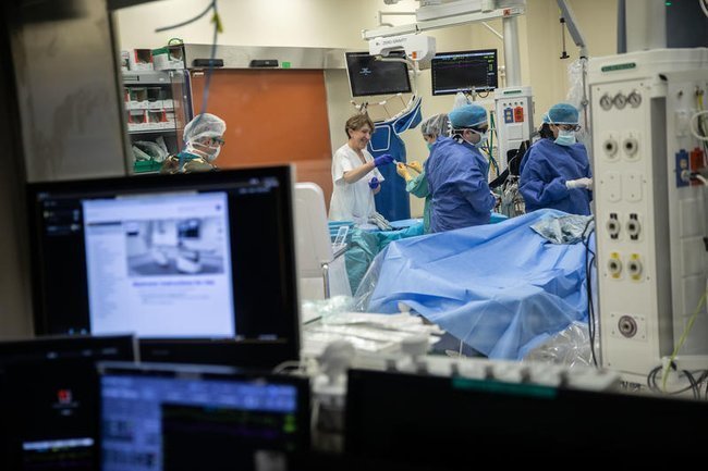 Врачи во время работы
