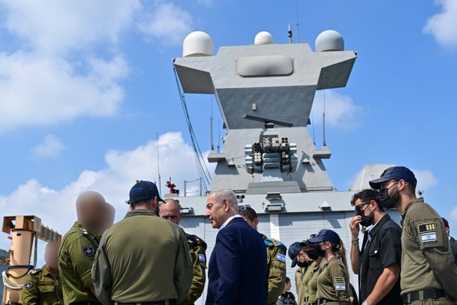 Премьер на военно-морской базе в Хайфе