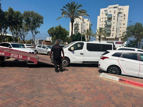эвакуация брошенных автомобилей в Ашдоде