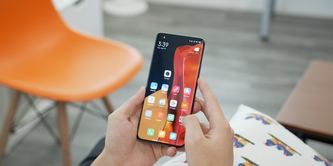 Телефон бренда Xiaomi