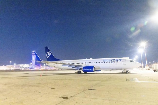 Самолет авиакомпании Blue Bird в аэропорту Бен-Гурион
