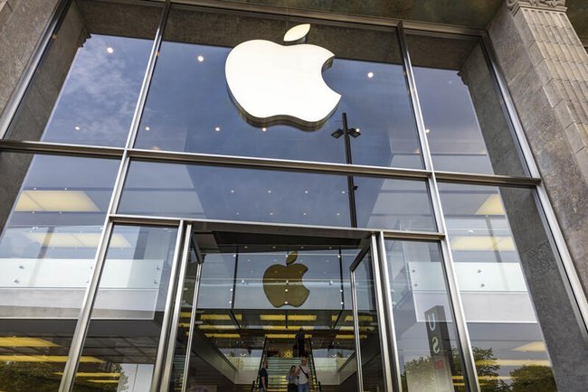 Магазин Apple в Гамбурге.